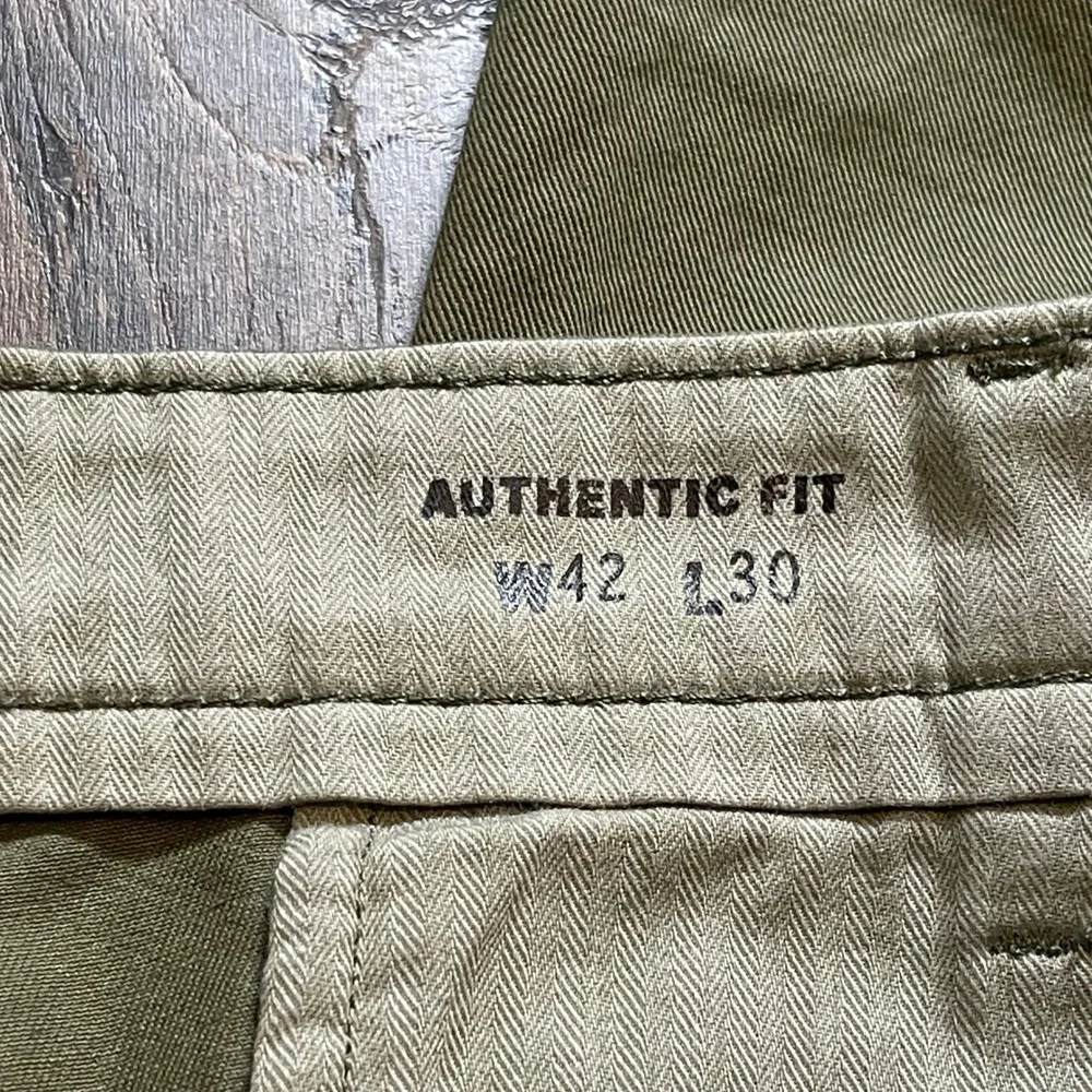 Levis XX Chino Authentic Fit Mens 42x30 Olive Green Cotton Twill Pants Trousers